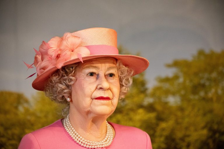 Rainha Elisabeth II: tudo sobre sua história!