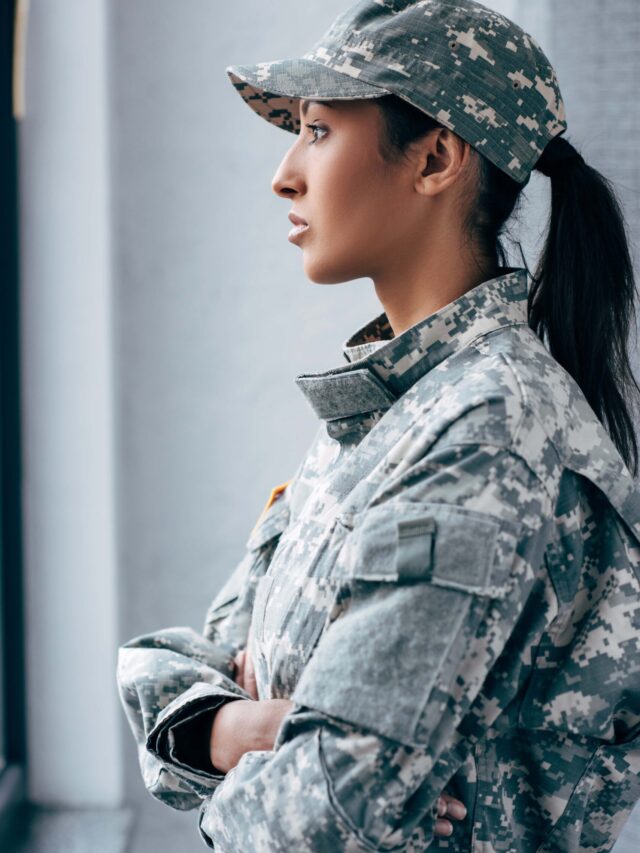 carreira militar feminina