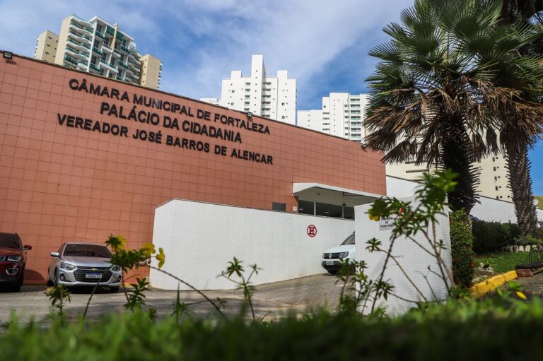Concurso Câmara Municipal de Fortaleza: SAIU EDITAL!